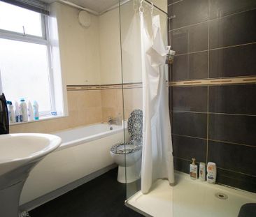 2 bedroom terraced house to rent - Photo 5