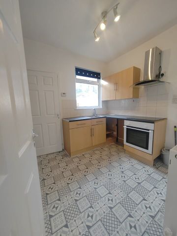 2 Bed Terraced House, Southgate Road, L13 - Photo 4