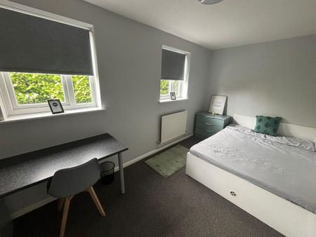 8 bedroom house to rent - Photo 5