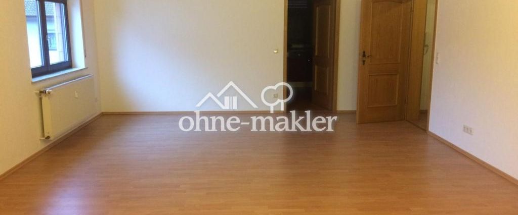 Charmante 4-Zimmer-Wohnung + Garage und Stellplatz - Photo 1