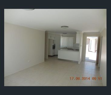 2/12 Sunning Street, Kearneys Spring, Qld 4350 - Photo 5