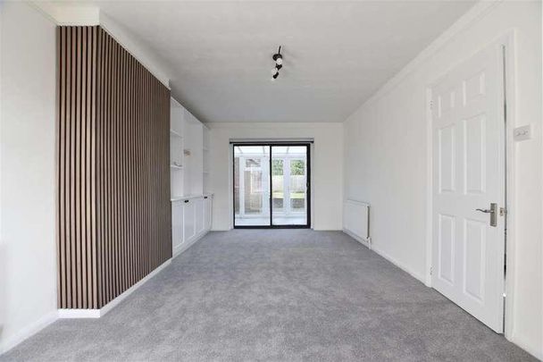 Rookery Way, Lower Kingswood, Tadworth, KT20 - Photo 1