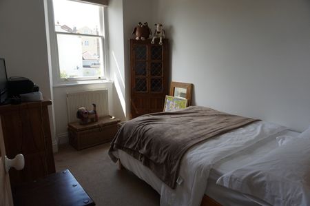 2 Bed Flat, Cliftonwood, BS8 - Photo 4