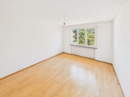 Appartement moderne et lumineux de 3.5 pièces avec balcon et piscine - Photo 2