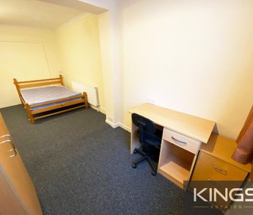 5 bedroom semi-detached house to rent - Photo 1