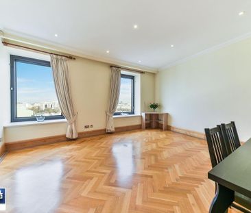 1 bedroom in a flat share to rent - Photo 1