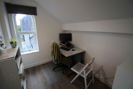 60 Malone Road, Belfast, BT9 5BT - Photo 4