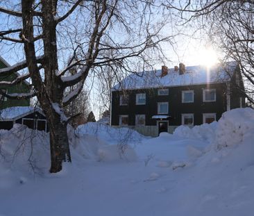 Fin 1:a på Klövervägen 3 i Sund - Foto 1