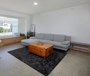 Beachside living - Photo 1