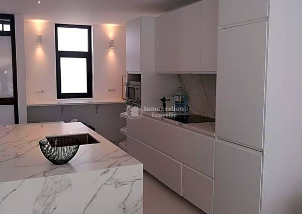 * For rental 2 bedroom apartment in Costa del Silencio