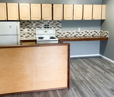 1 Bed, 1 Bath Condo For Rent In West Jasper Place. Heat & Water Inc... - Photo 4