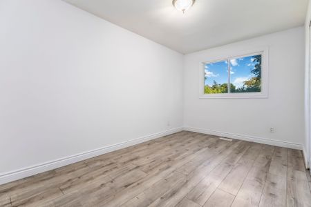 For Lease - 237 Banbury Road, London South, Ontario - Photo 2