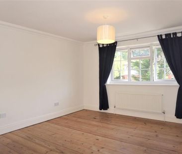 2 bedroom semi-detached house to rent - Photo 4