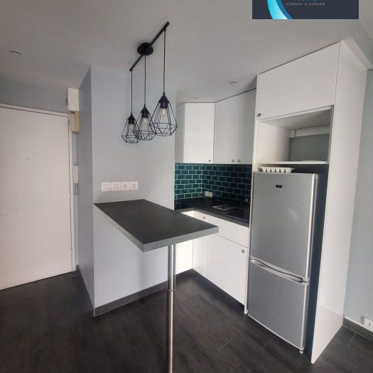 Studio avec balcon - Photo 1