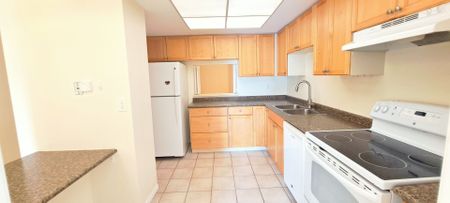 For Lease - 131 Beecroft Road Unit# 1607, Toronto, Ontario - Photo 4