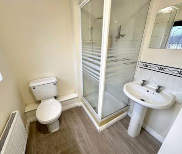 3 bedroom semi-detached house to rent - Photo 6