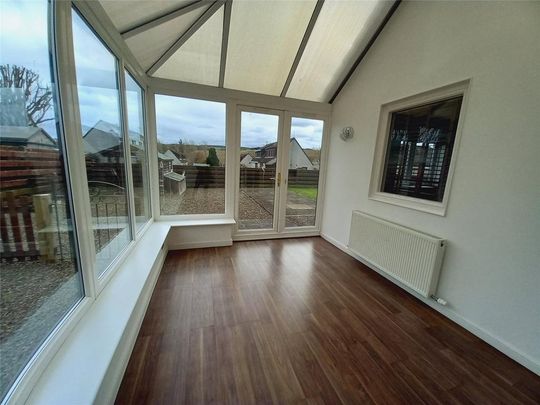 3 bedroom bungalow to rent - Photo 1