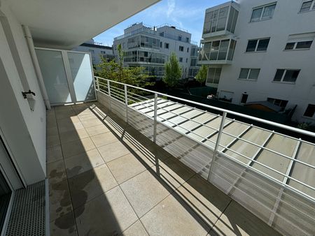 Apartment - Photo 4