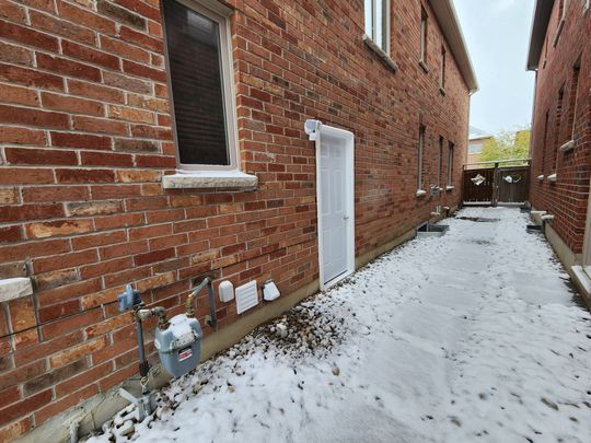 For Lease - 78 Beverton Crescent, Ajax, Ontario - Photo 1