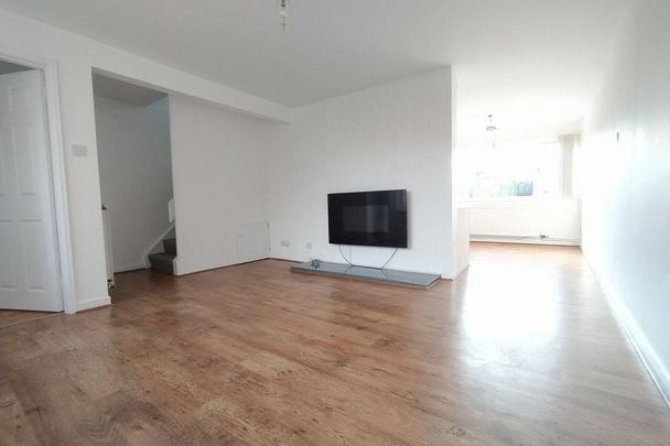 Stourton View - Photo 1