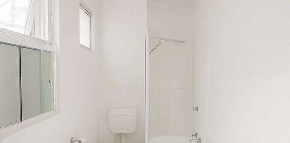 13/2 Lennon Street, Parkville VIC 3052 - Photo 2