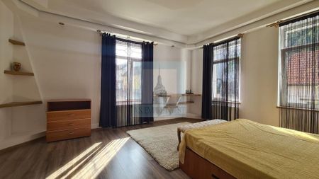 Casa, 4 camere, singur in curte - zona Schei - Fotografie 2