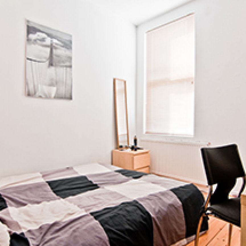 1 Bedroom Apartment - Photo 1