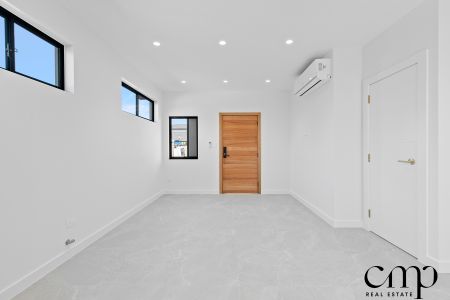 50 Norfolk Boulevard, Spring Farm NSW 2570 - House For Rent | Domain - Photo 5