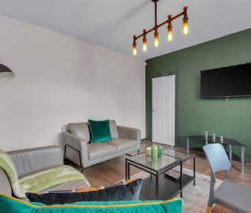 5 bedroom house to rent - Photo 2