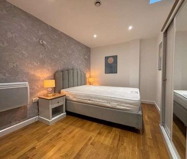 Church Street, Staines-upon-thames, Surrey, TW18 - Photo 4