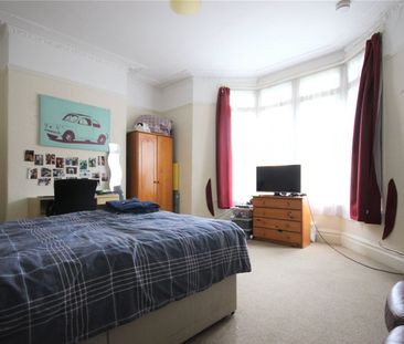 Cricklade Road, - Photo 5