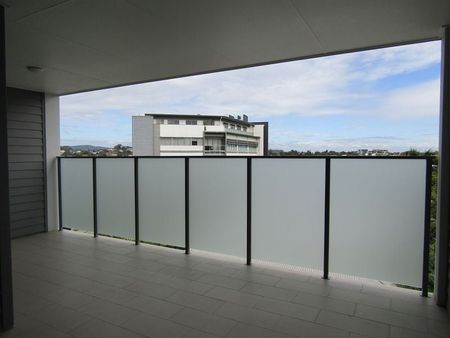 BREAK LEASE - Top Floor Unit, Great Outlook with a very generous exclusive Secure Storage Cage! - Photo 2