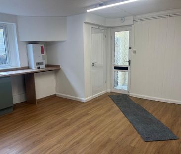 4 bedroom maisonette to rent - Photo 5