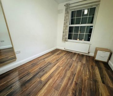 Bedsit, Cheviot House, N16 - Photo 6