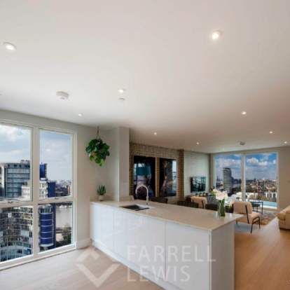 2 bedroom property to rent in London - Photo 3