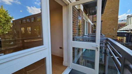 2 bedroom flat to rent - Photo 3