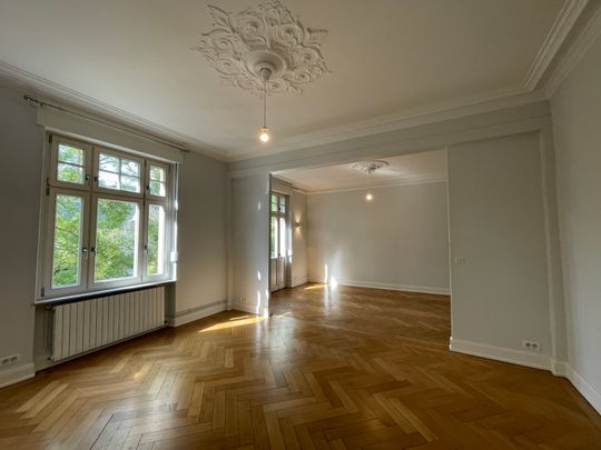 Location Appartement 5 pièces 138m² - Photo 1