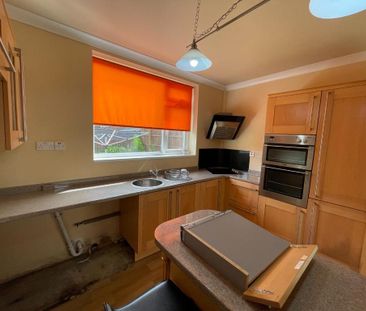 2 bedroom end of terrace house to rent - Photo 1