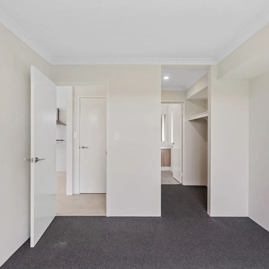Brand New 4x2 Home in Peaceful Nature Reserve Setting - 25 Bickley Crescent, Coodanup - Photo 1