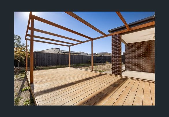 Fantastic Home & Location To Match!!!!!!!!!! - Photo 1