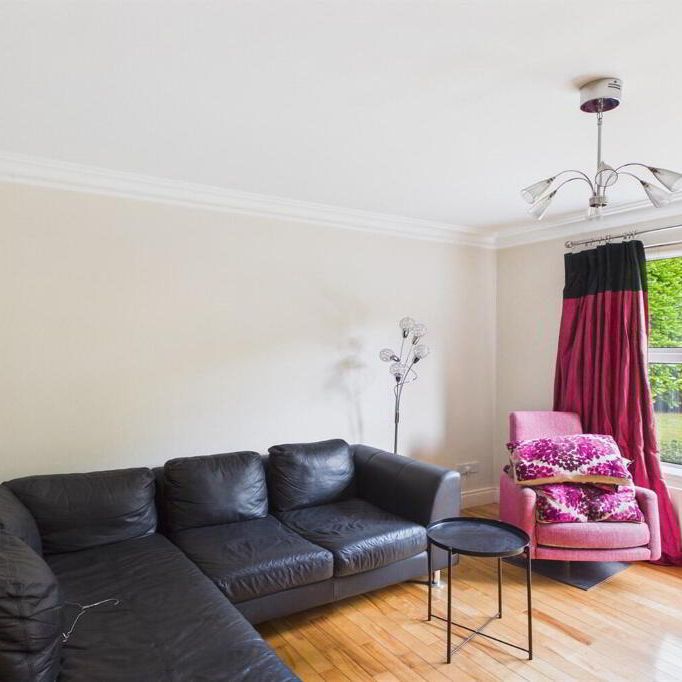 Apt 2 48, Marlborough Manor, Marlborough Park South, Belfast, BT9 6HS - Photo 1