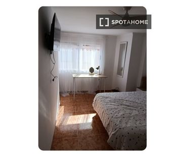 valencia, Valencian Community 46011 - Photo 3
