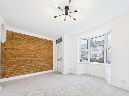 Connaught Road, Reading, RG30 - Photo 1