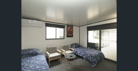 3-BEDROOM CABIN IN NICHOLSON RIVER HOLIDAY PARK - Photo 4