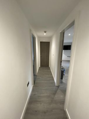 1 bedroom in a flat share to rent - Photo 1