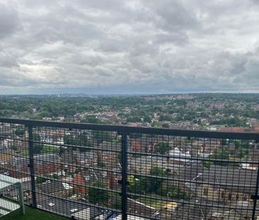 2 bed flat to rent - Photo 1
