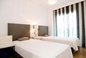 Apartment for rent on the beachfront of Arenal in Javea.