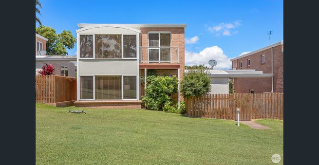 Modern and Quiet! - Photo 1