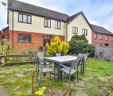 2 bedroom maisonette to rent - Photo 6