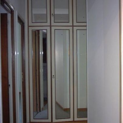 Salaria - Prato della Signora: Spacious living room, 3 Bedroom, 3 bath, study, maid’s room, large private terrace, balconies. Bright, silent, large kitchen, ample parking. Secure complex, swimming pool, near shops and transport. REF 110 - Photo 1